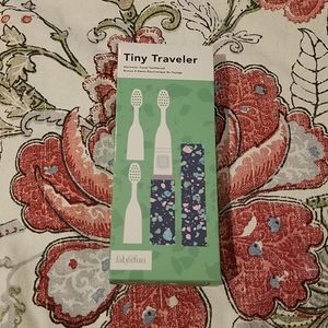 NEW Tiny Traveler electronic toothbrush